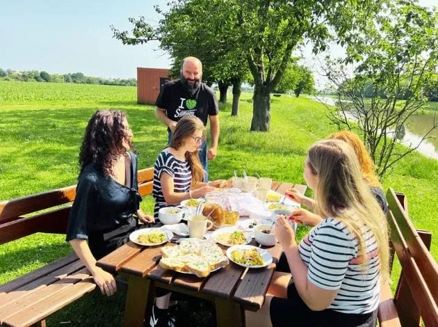 Snídaně venku
